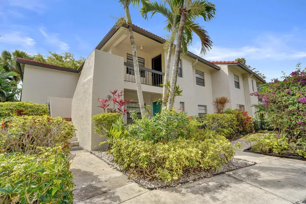 21675 Tall Palm Circle Boca Raton FL 33433