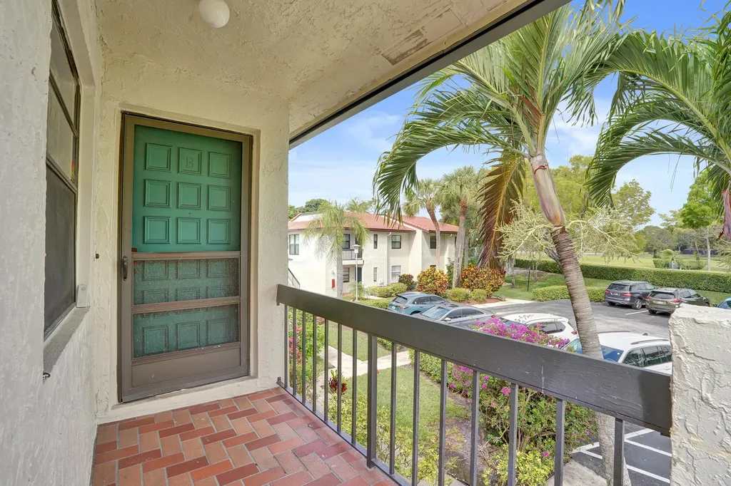 21675 Tall Palm Circle Boca Raton FL 33433
