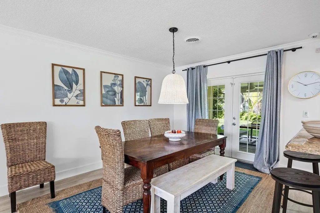 5221 NE 26th Avenue Lighthouse Point FL 33064