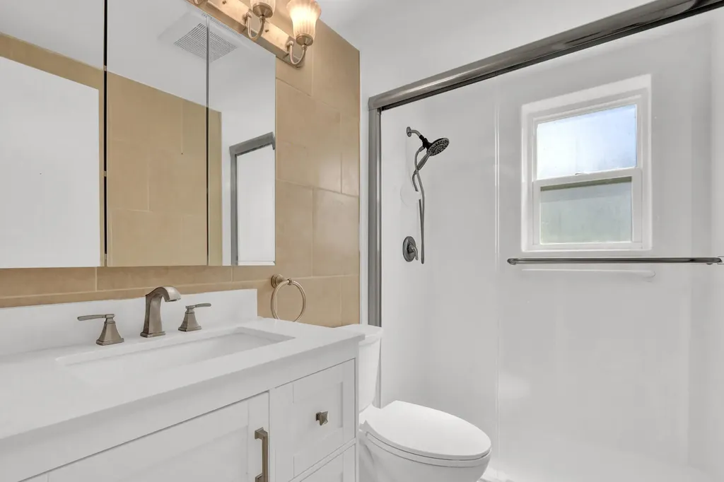 172 Norwich H West Palm Beach FL 33417