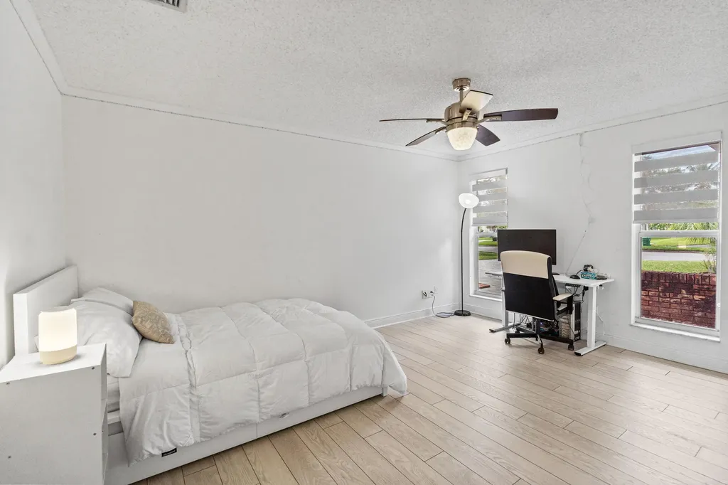 10027 Ramblewood Drive Coral Springs FL 33071