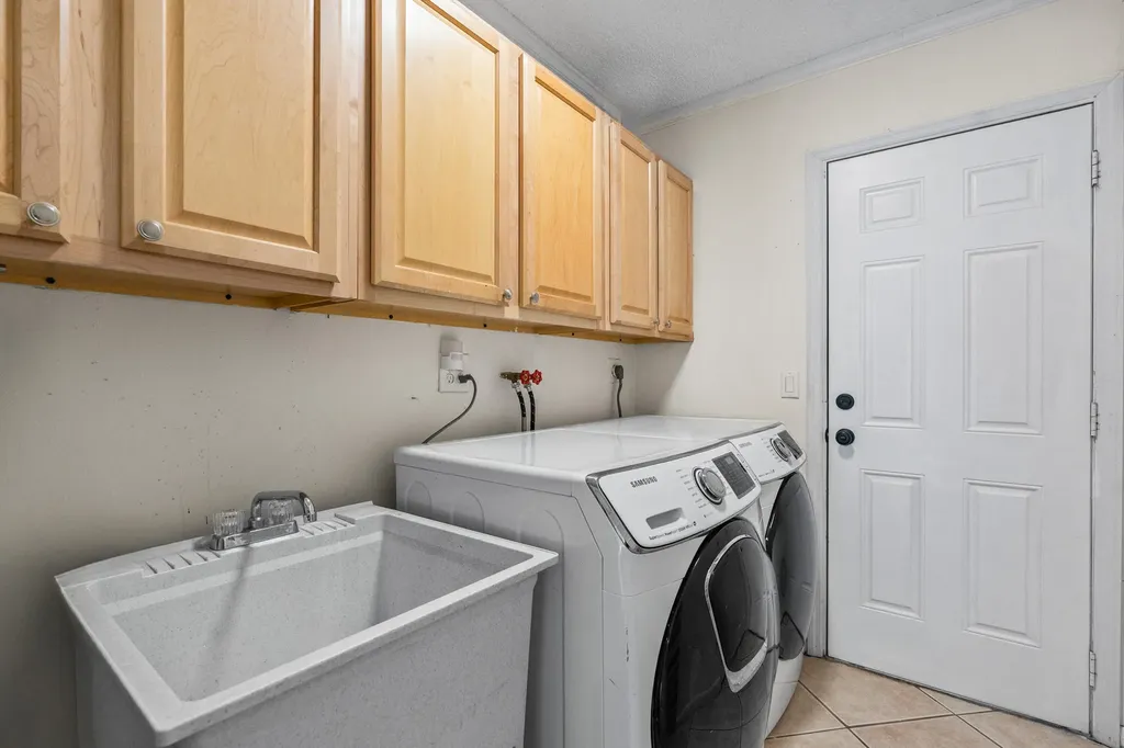 10027 Ramblewood Drive Coral Springs FL 33071
