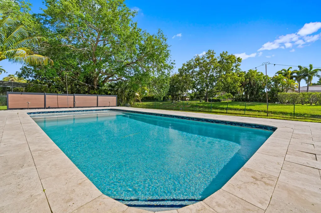 10027 Ramblewood Drive Coral Springs FL 33071