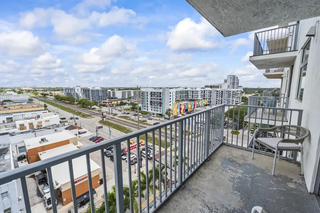 140 S Dixie Highway Hollywood FL 33020