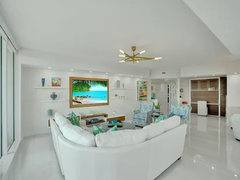 411 N New River Drive Drive E Fort Lauderdale FL 33301