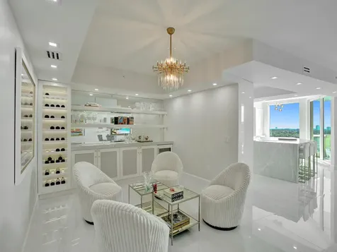 411 N New River Drive Drive E Fort Lauderdale FL 33301
