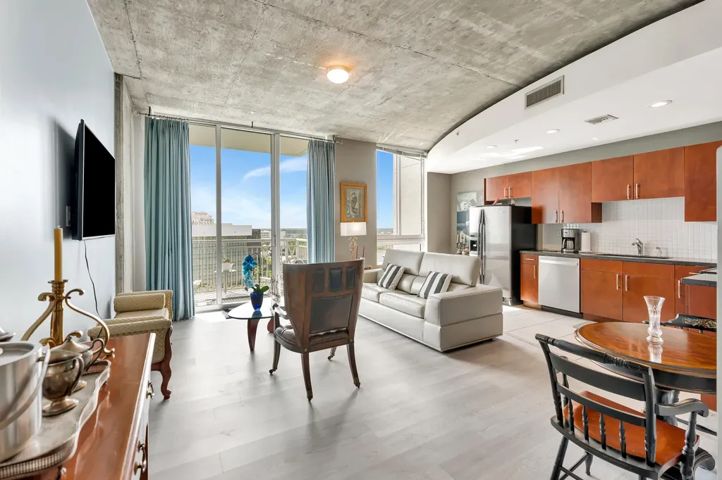 300 S Australian Avenue West Palm Beach FL 33401
