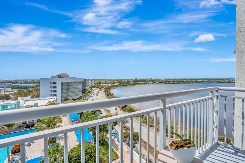 300 S Australian Avenue West Palm Beach FL 33401