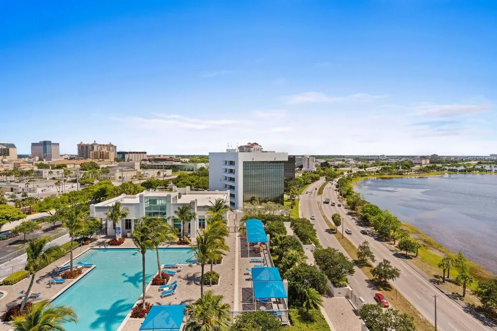 300 S Australian Avenue West Palm Beach FL 33401