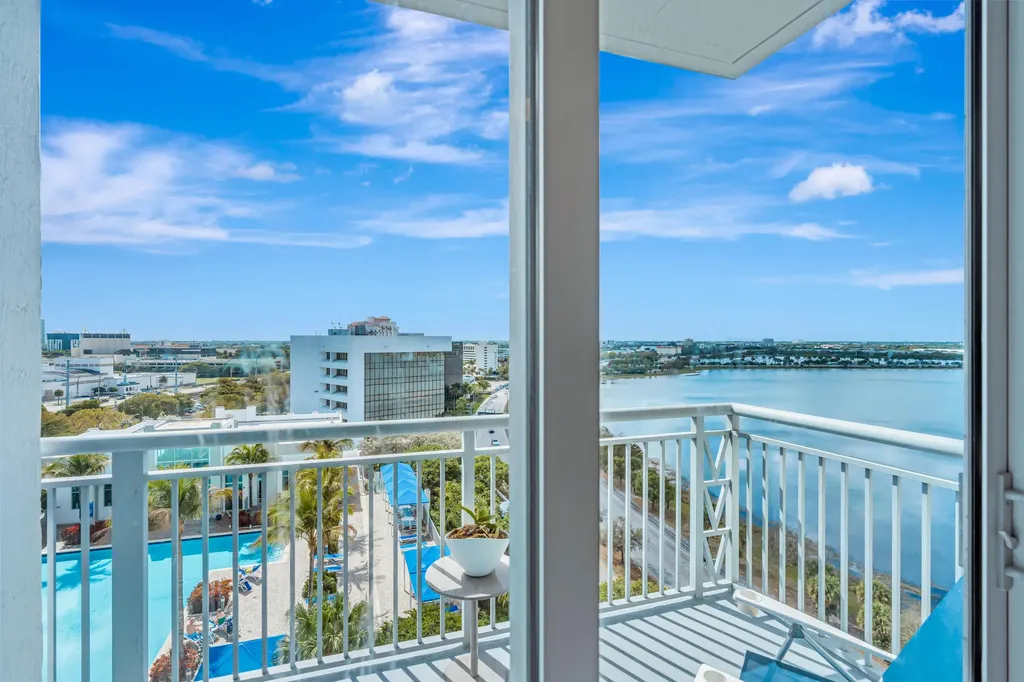 300 S Australian Avenue West Palm Beach FL 33401