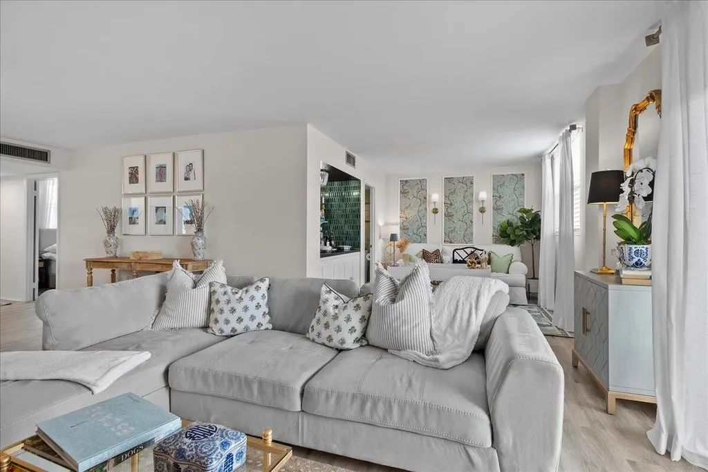 5301 NW 2nd Avenue Boca Raton FL 33487