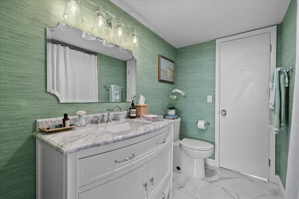 5301 NW 2nd Avenue Boca Raton FL 33487