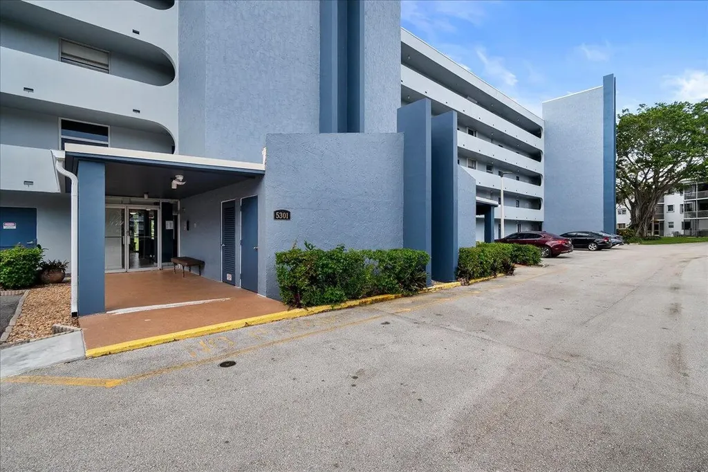 5301 NW 2nd Avenue Boca Raton FL 33487