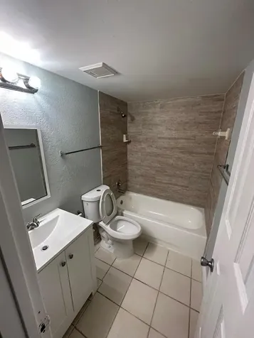 6031 10th Avenue N Greenacres FL 33463