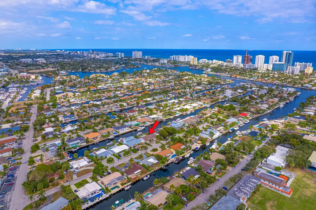 2281 SE 11th Street Pompano Beach FL 33062