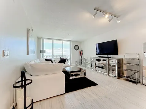 1551 N Flagler Drive West Palm Beach FL 33401