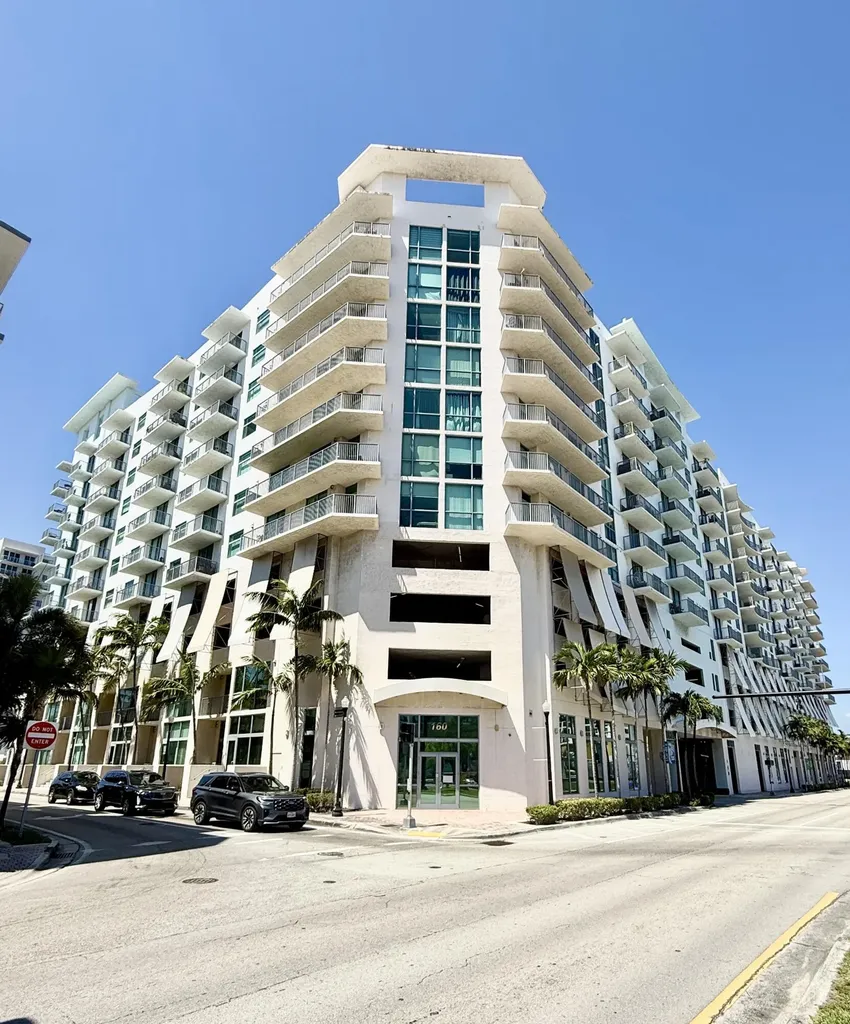 140 S Dixie Highway Hollywood FL 33020