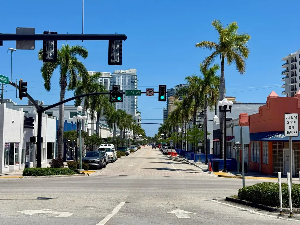 140 S Dixie Highway Hollywood FL 33020