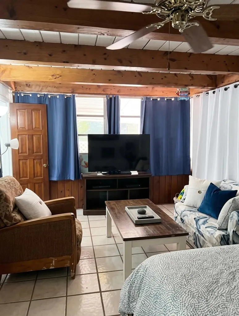 1230 NE 26th Terrace Pompano Beach FL 33062