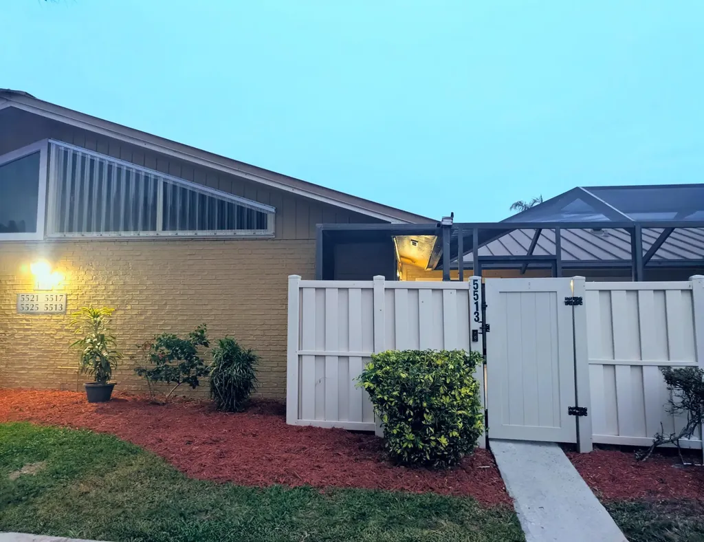 5513 Eagle Lake Drive Palm Beach Gardens FL 33418