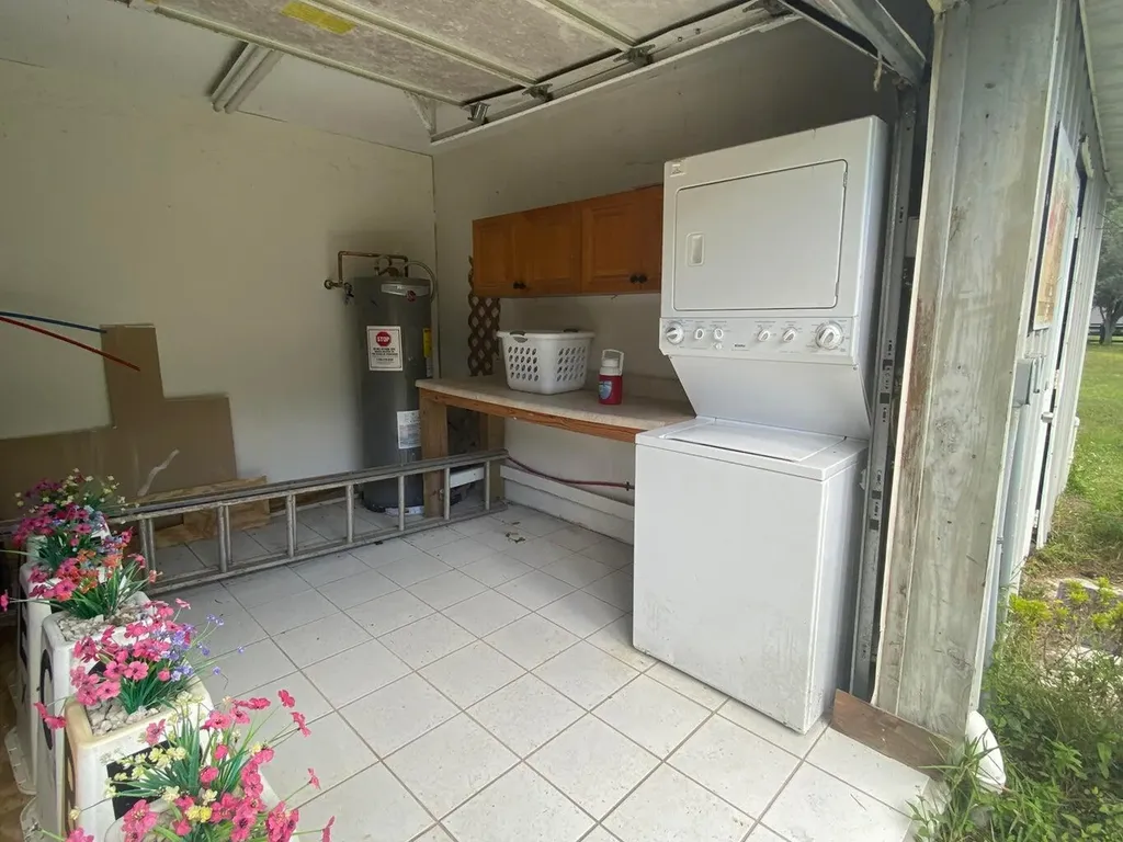 2141 B Road Loxahatchee Groves FL 33470