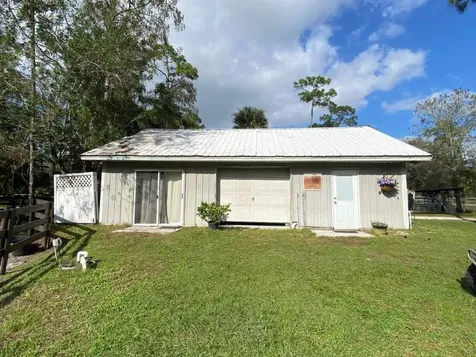 2141 B Road Loxahatchee Groves FL 33470