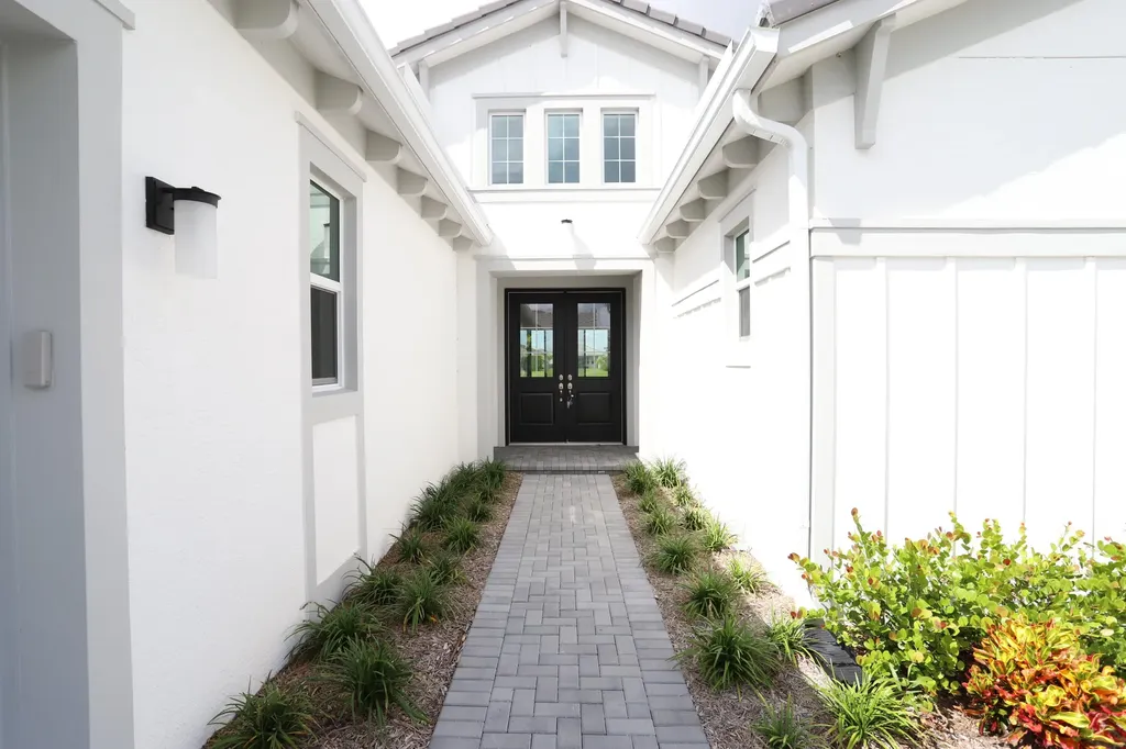 15192 Wildwood Circle Westlake FL 33470
