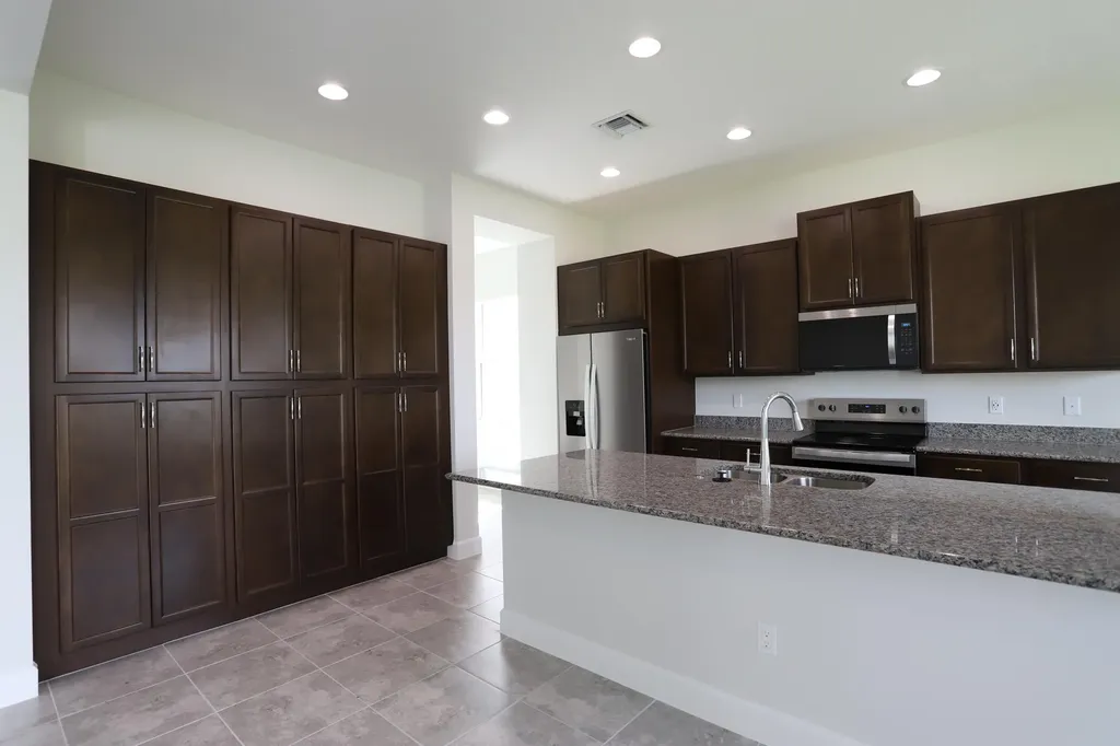 15192 Wildwood Circle Westlake FL 33470