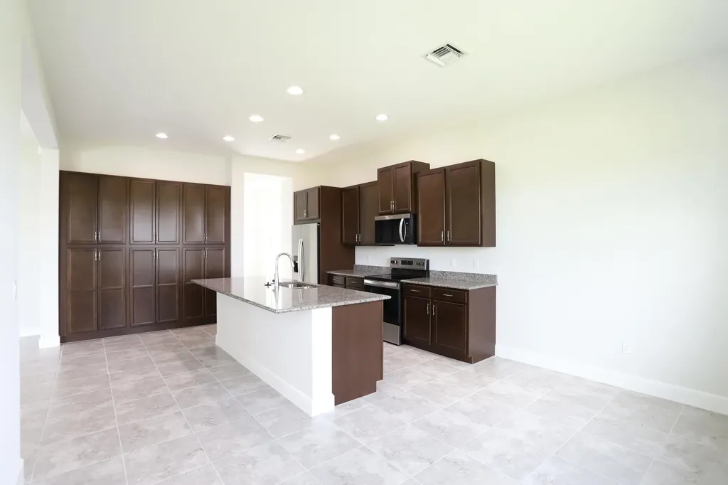 15192 Wildwood Circle Westlake FL 33470