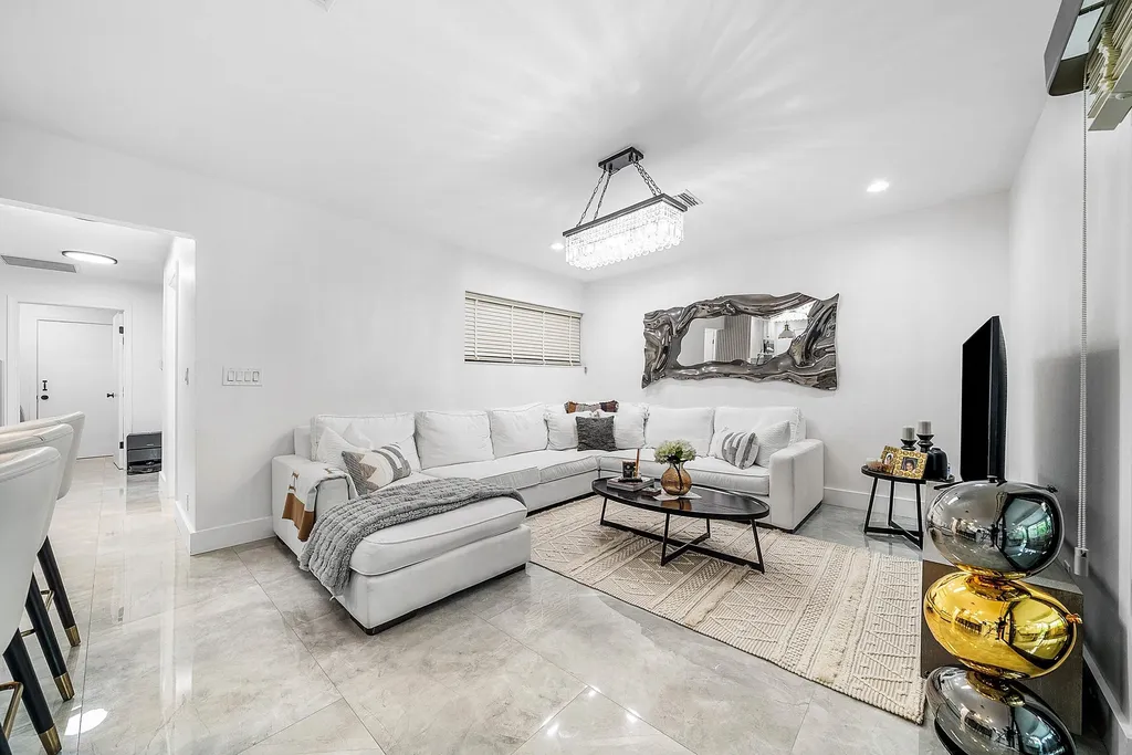 20797 Cabrillo Way Boca Raton FL 33428