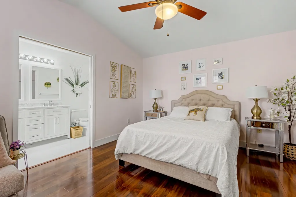 1545 Seagrape Way Hollywood FL 33019