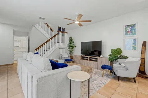 1545 Seagrape Way Hollywood FL 33019