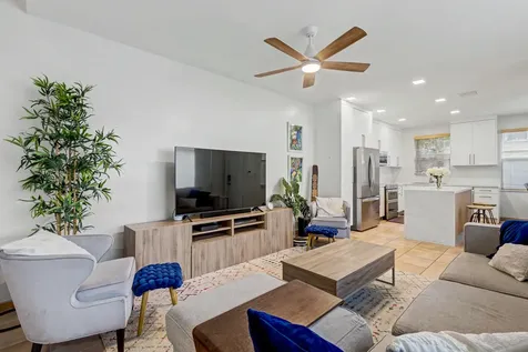 1545 Seagrape Way Hollywood FL 33019