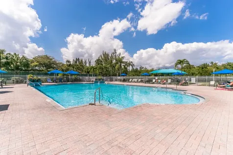 1545 Seagrape Way Hollywood FL 33019