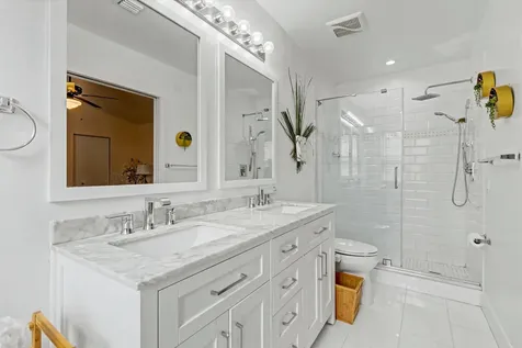 1545 Seagrape Way Hollywood FL 33019