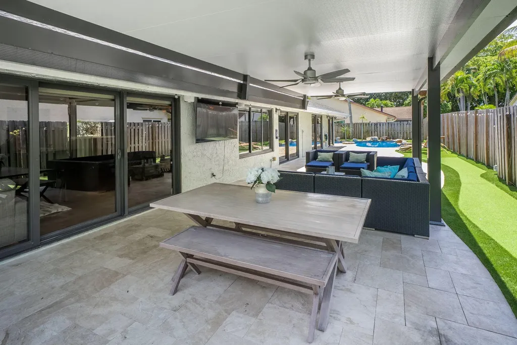 1061 Bayberry Point Drive Plantation FL 33324