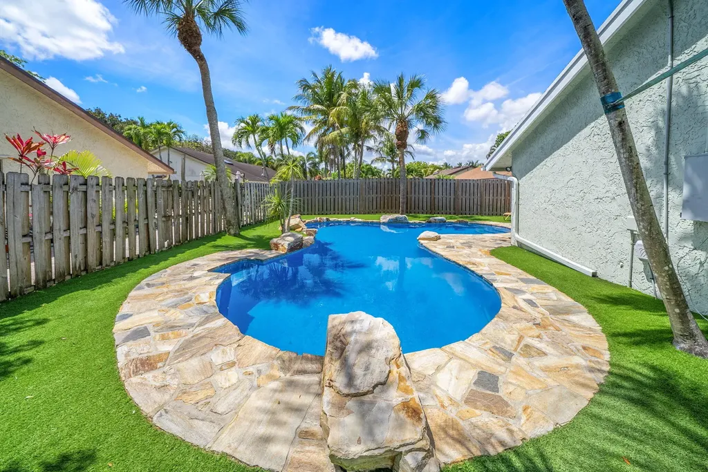 1061 Bayberry Point Drive Plantation FL 33324