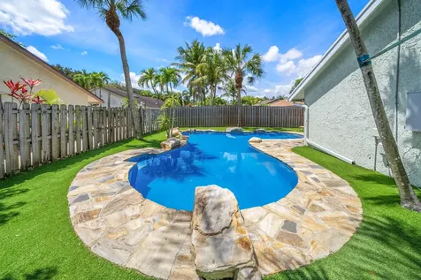 1061 Bayberry Point Drive Plantation FL 33324
