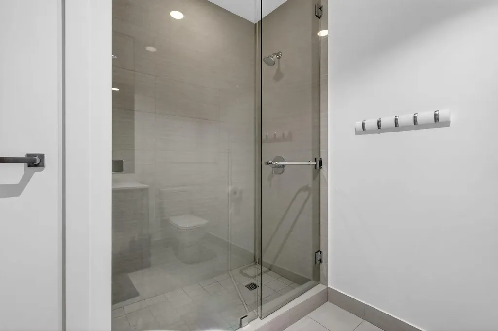 3250 NE 188th Street Aventura FL 33180