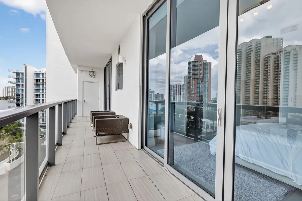 3250 NE 188th Street Aventura FL 33180