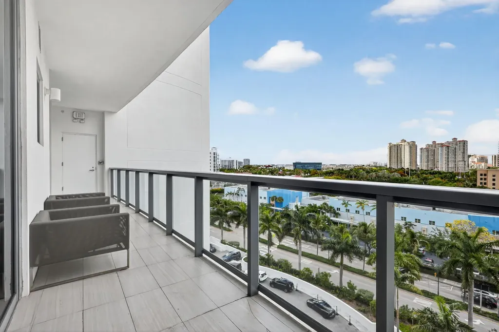 3250 NE 188th Street Aventura FL 33180