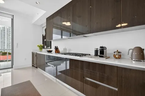 3250 NE 188th Street Aventura FL 33180