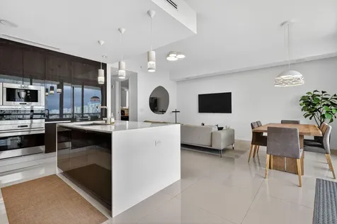 3250 NE 188th Street Aventura FL 33180
