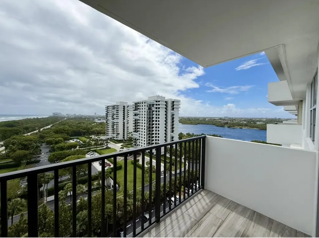 2121 N Ocean Boulevard Boca Raton FL 33431