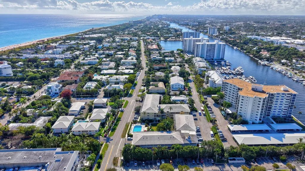 60 Venetian Drive Delray Beach FL 33483