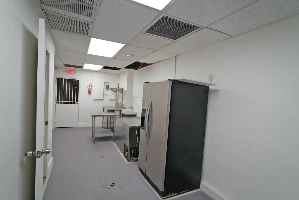 1365 SW 22nd Street Miami FL