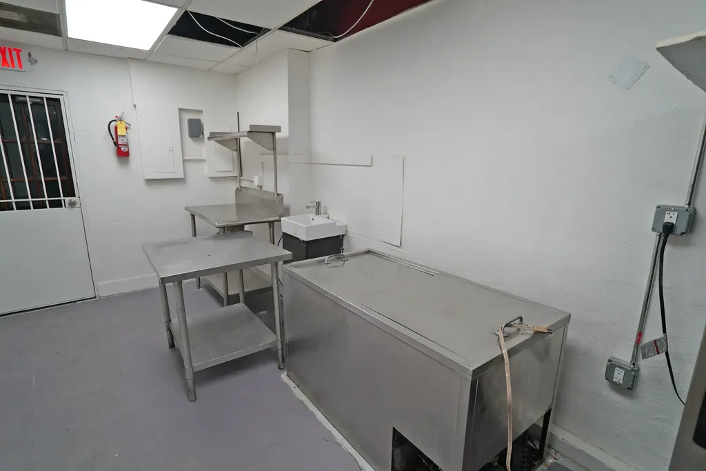 1365 SW 22nd Street Miami FL