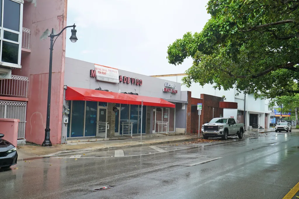 1365 SW 22nd Street Miami FL