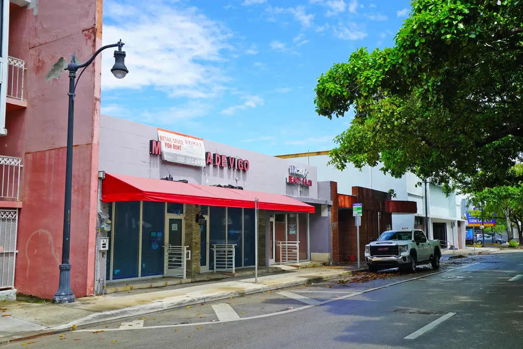 1365 SW 22nd Street Miami FL