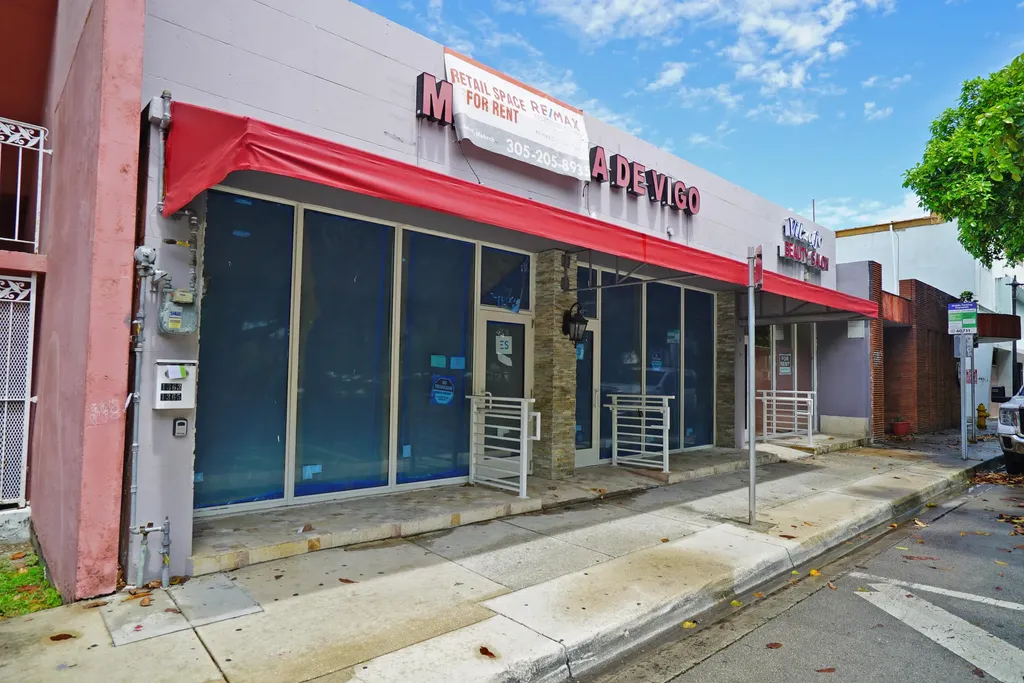 1365 SW 22nd Street Miami FL